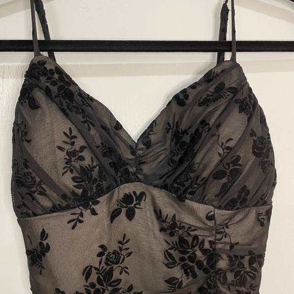 black bodycon dress with floral detailing - Picture 1 of 8